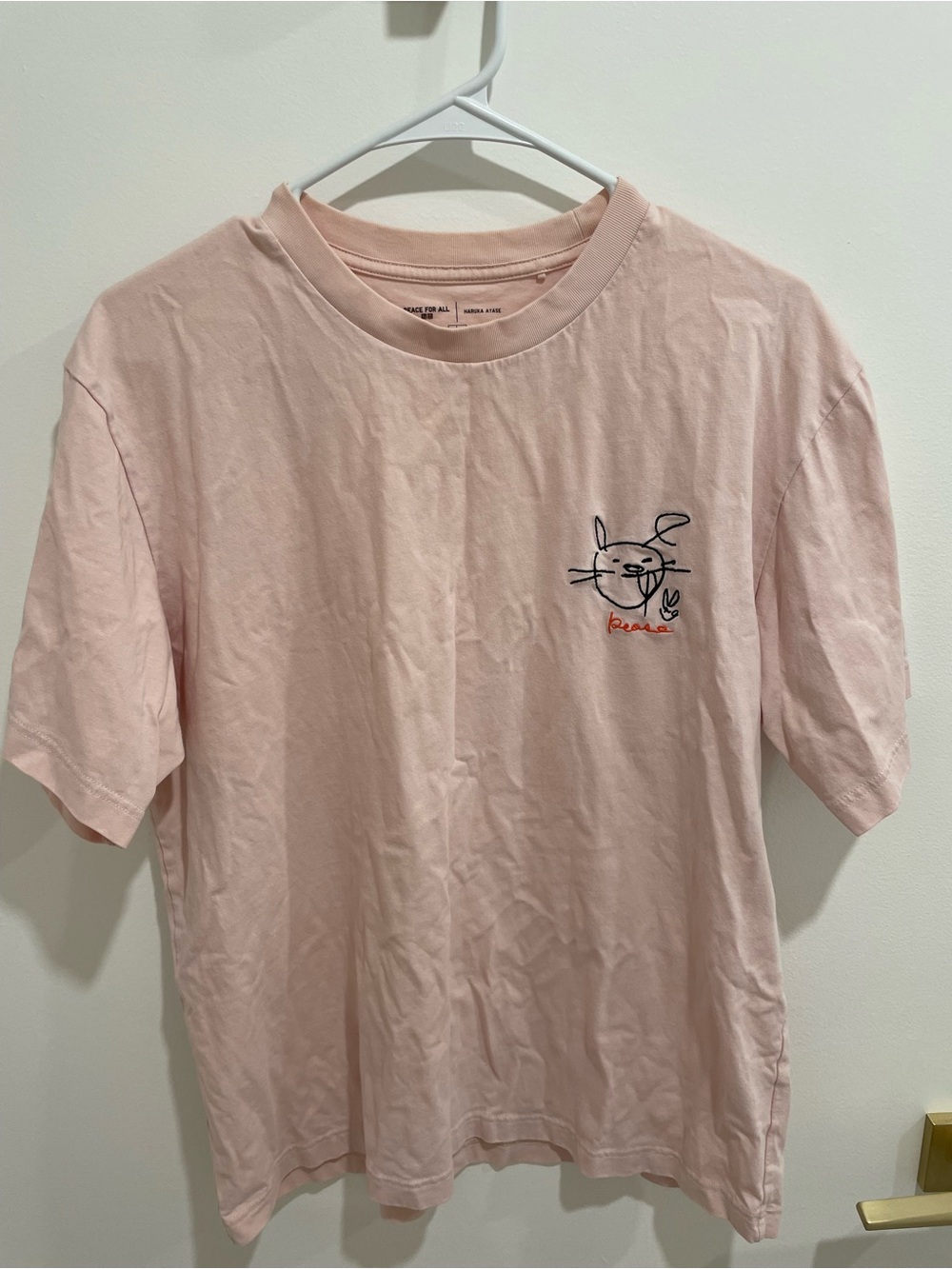 Uniqlo Men's Light Pink Graphic Tee, L